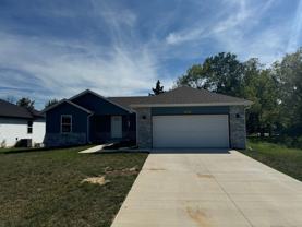 104 E Rosalie - Photo 1 of 1