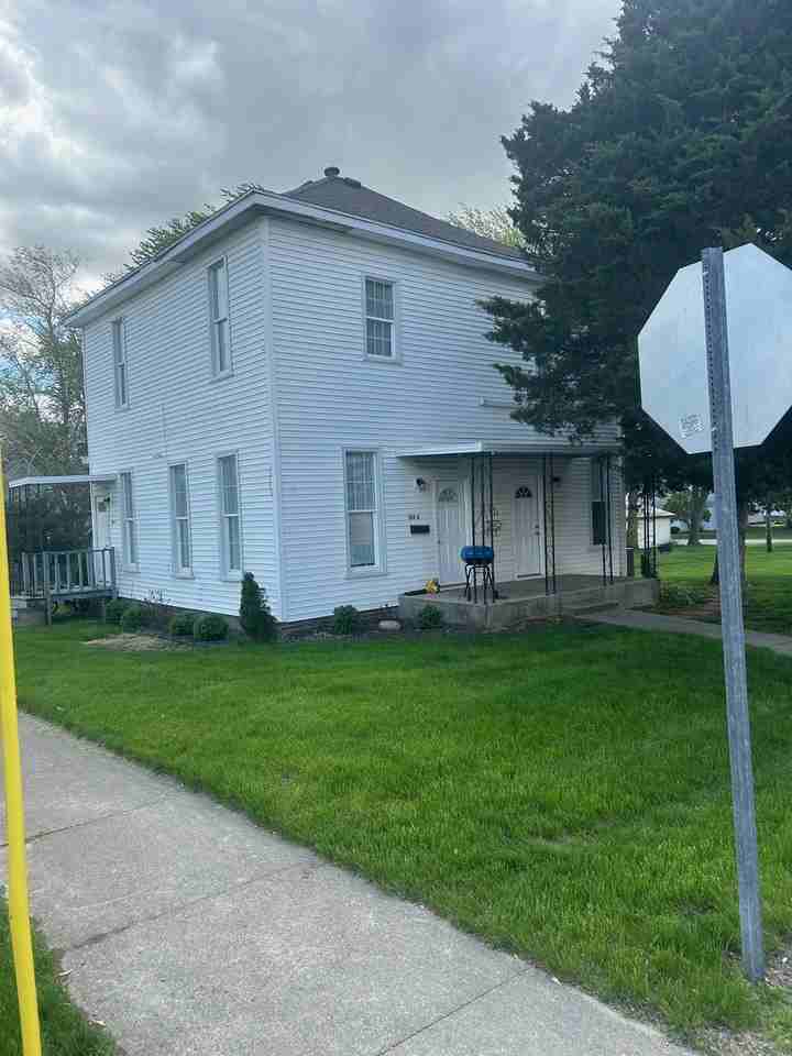 104 S Madison St #B - Photo 7 of 11