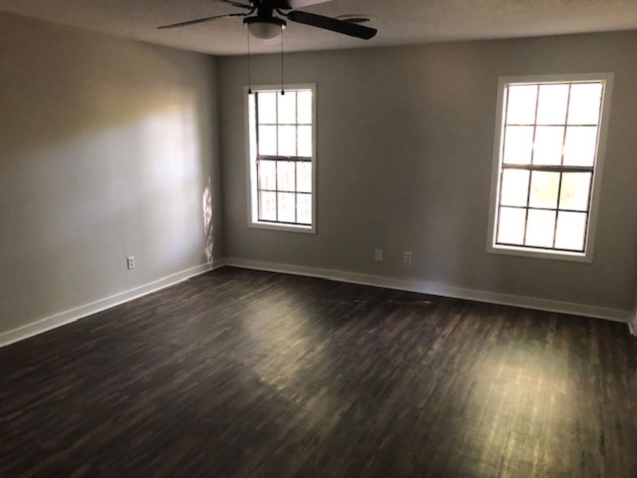 102 Tanglewood Cir - Photo 2 of 7