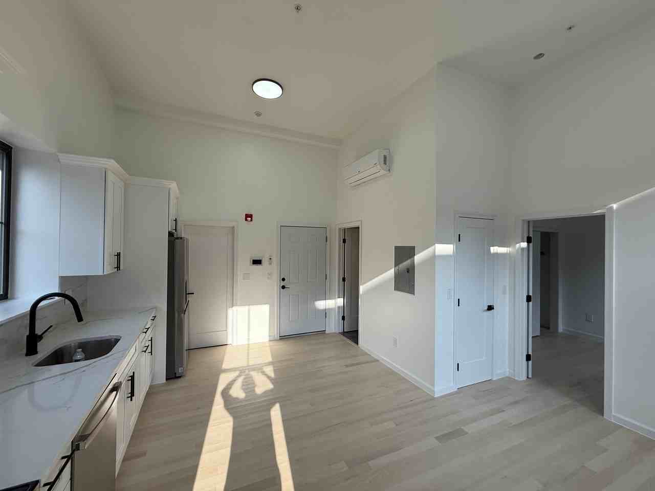 59-61 Broadway - 2 #2 - Photo 3 of 13
