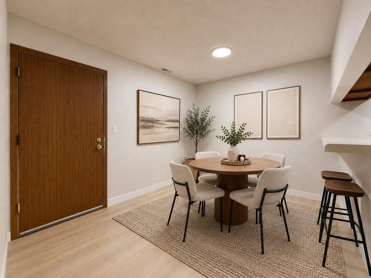 2330 N 44 - Photo 2 of 10