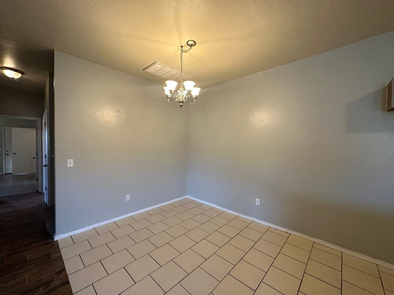 1735 W Palm Pl - Photo 7 of 26
