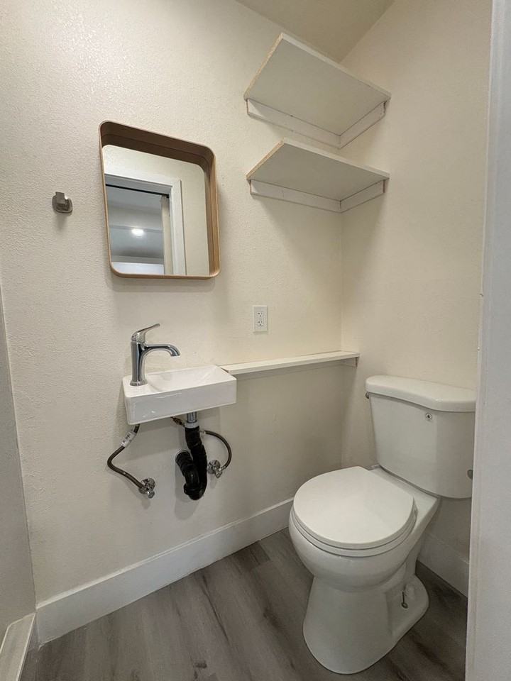 316 6th St #3 - Photo 4 of 5