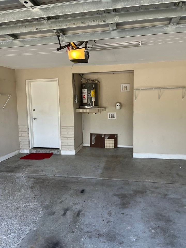10723 109th St - Photo 5 of 15