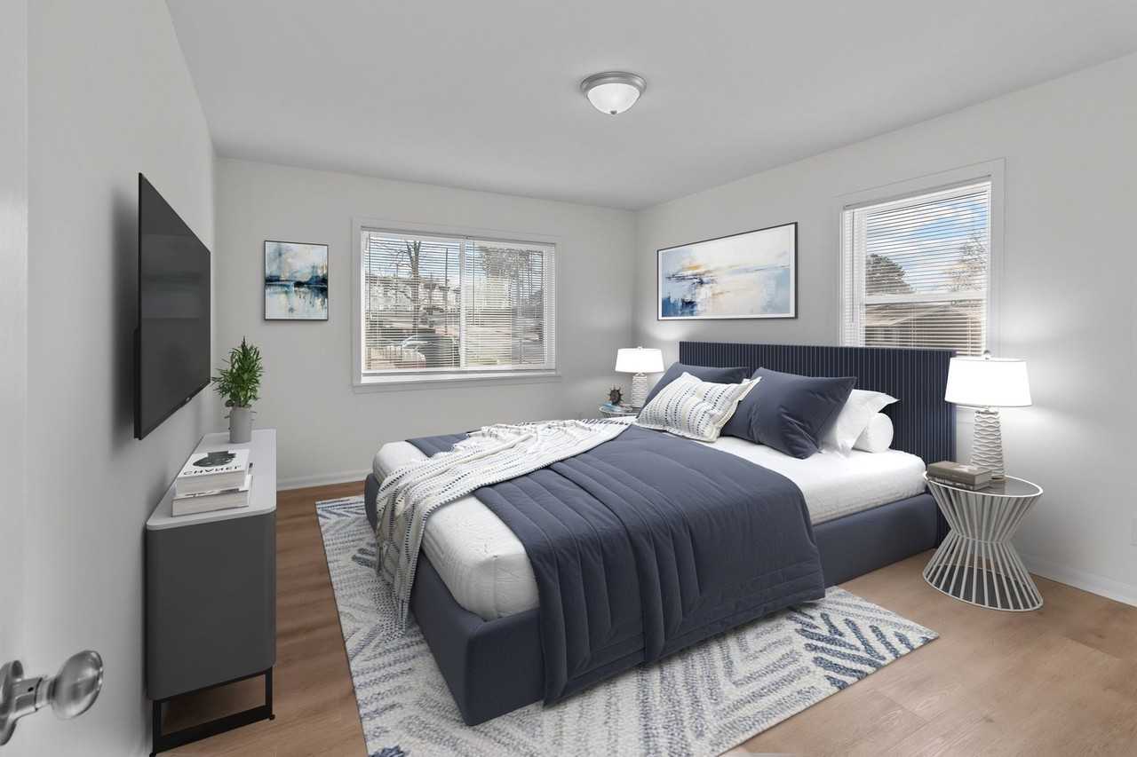 121 Heath Street - Photo 5 of 19