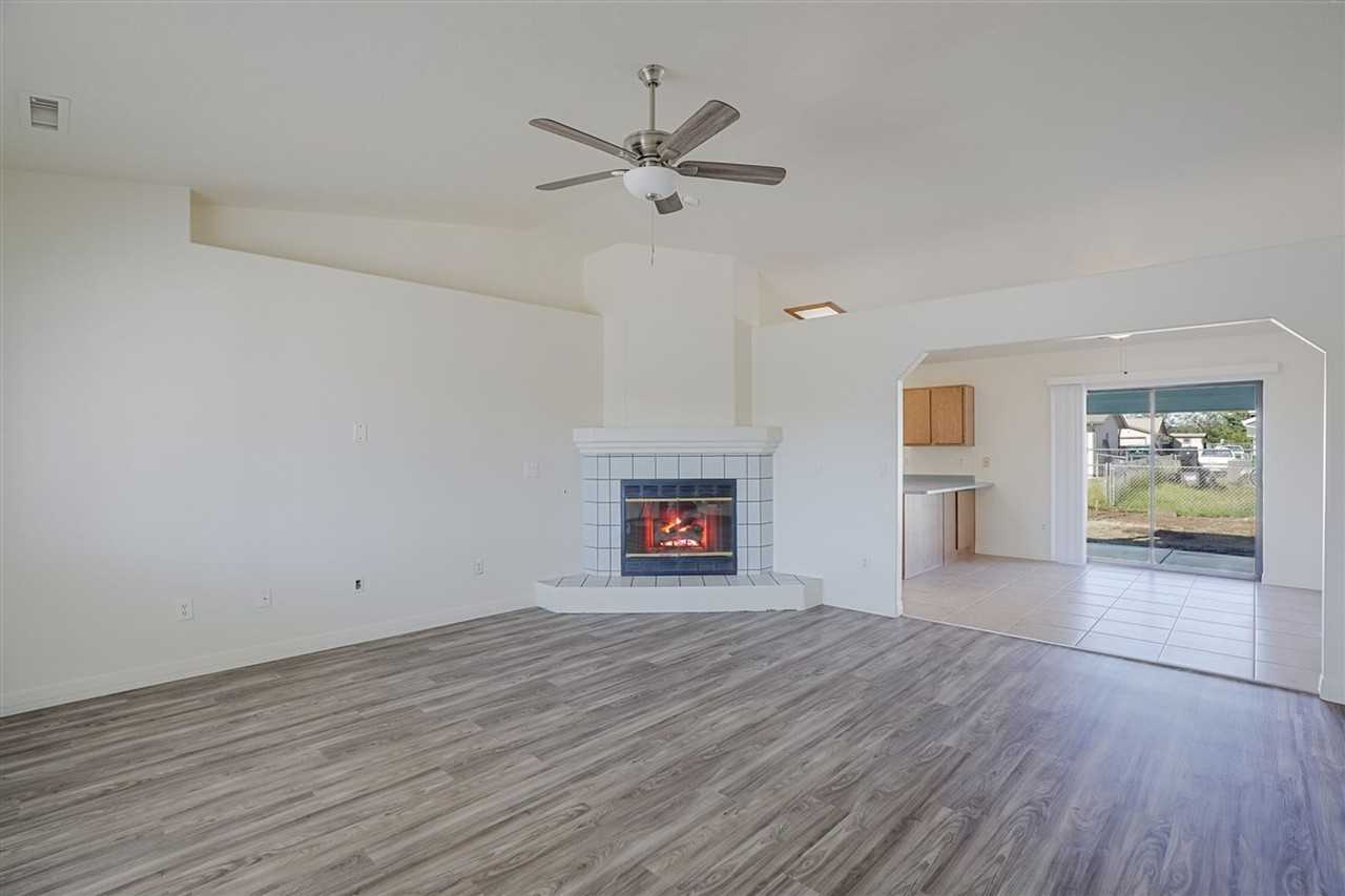 4432 N Preston Dr - Photo 6 of 37