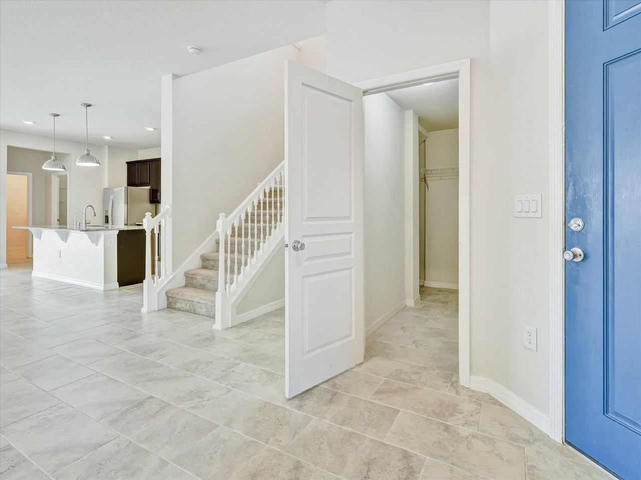 14373 Breda Center Loop - Photo 7 of 50