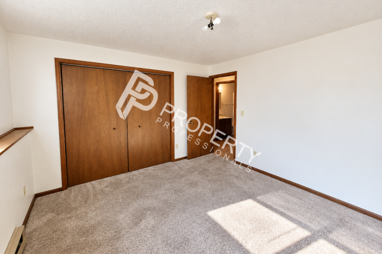 2627 Acacia Ave - Photo 7 of 8