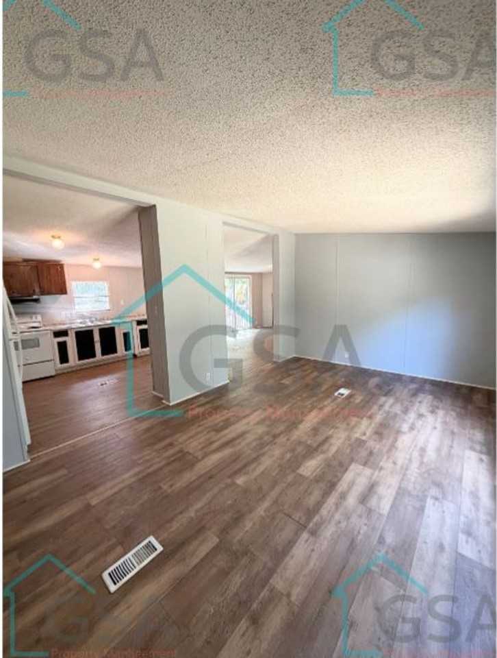 304 Chevy Chase Blvd - Photo 3 of 15