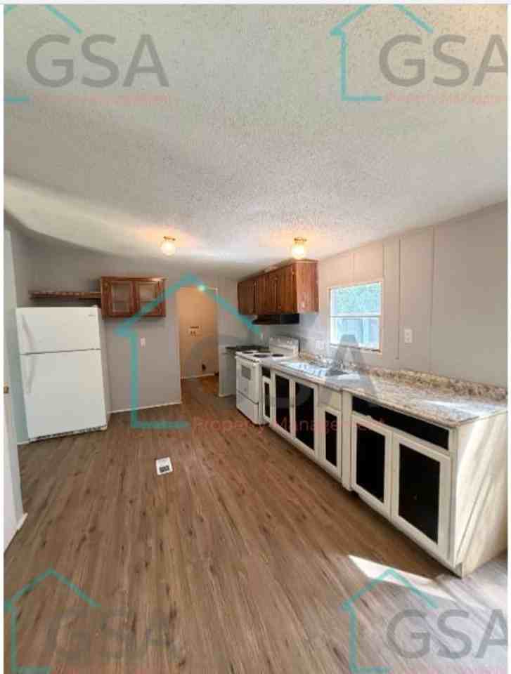 304 Chevy Chase Blvd - Photo 6 of 15