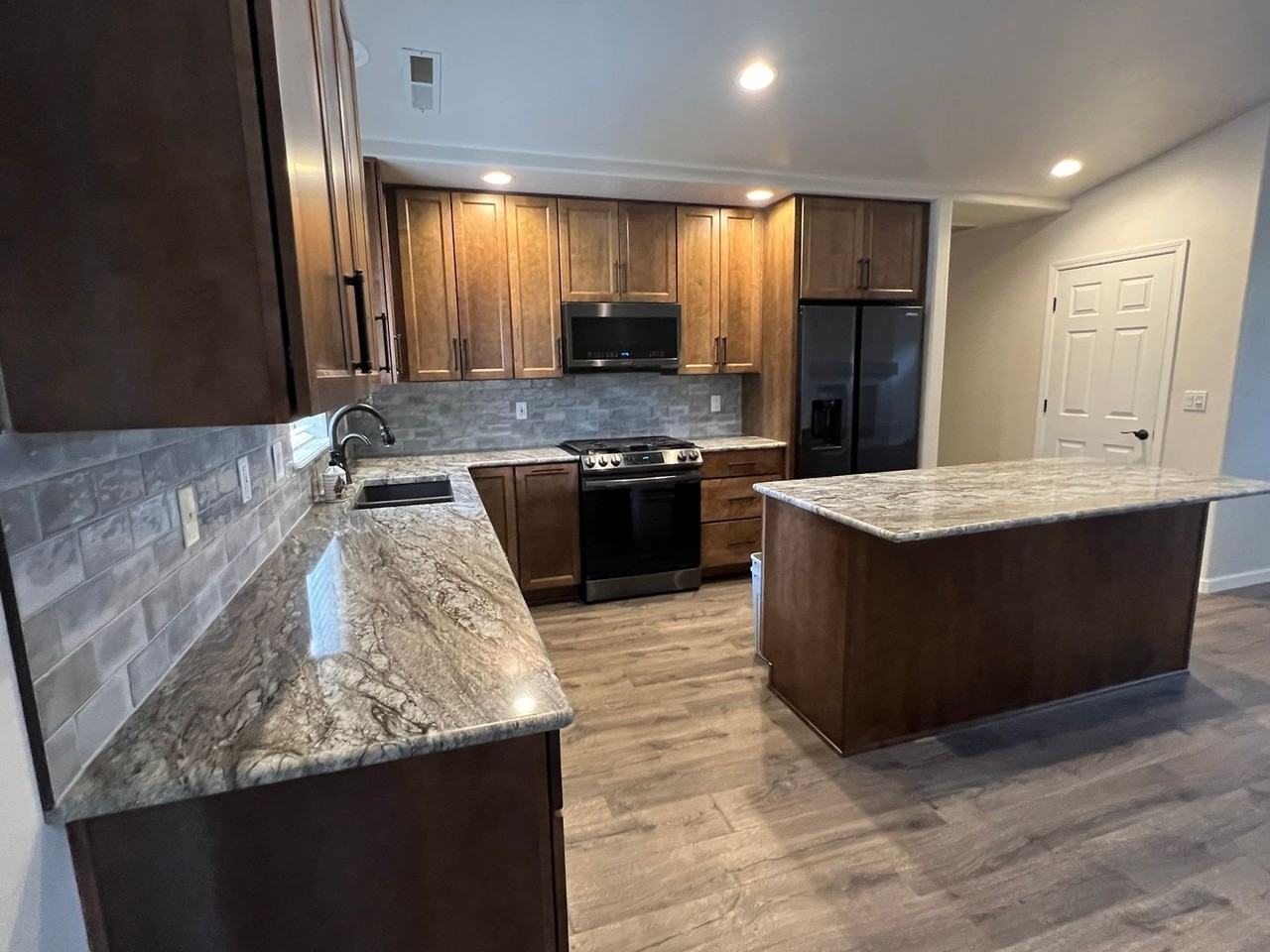 83 E Judy St - Photo 6 of 12