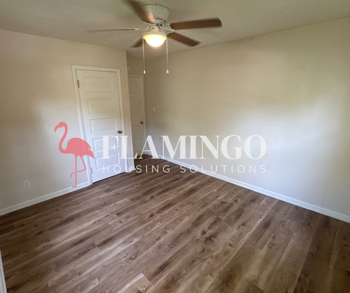 319 N West St - Photo 7 of 12