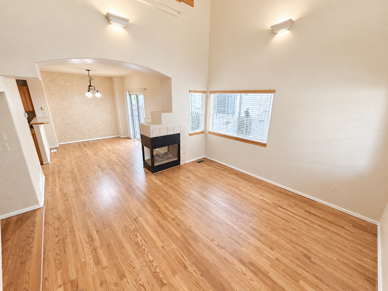 3923 Leah Hts - Photo 4 of 22