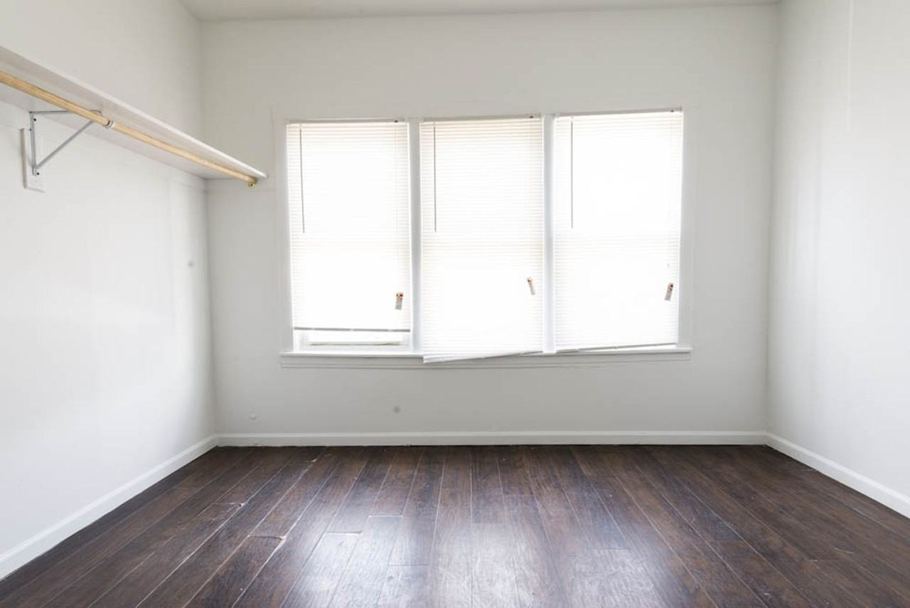 7210 S Yates - Photo 2 of 26
