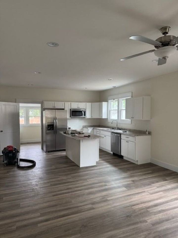 618 S Lincoln St - Photo 2 of 17