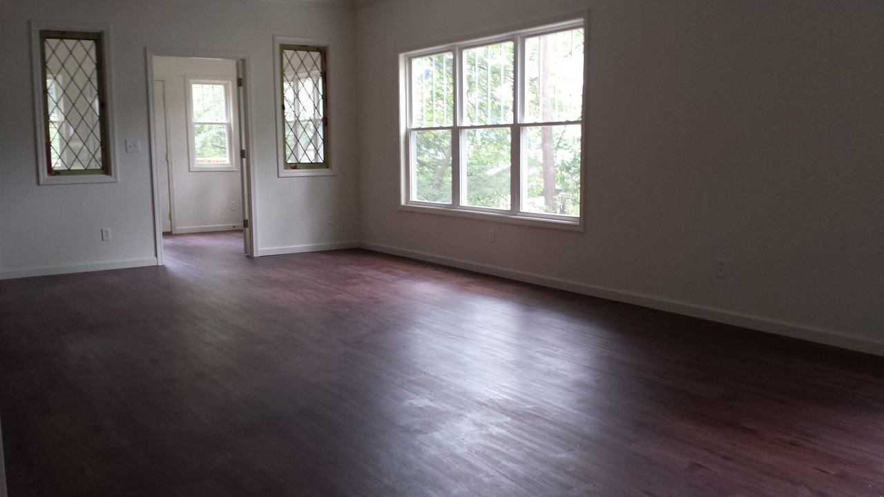708 S Henderson St - Photo 2 of 12