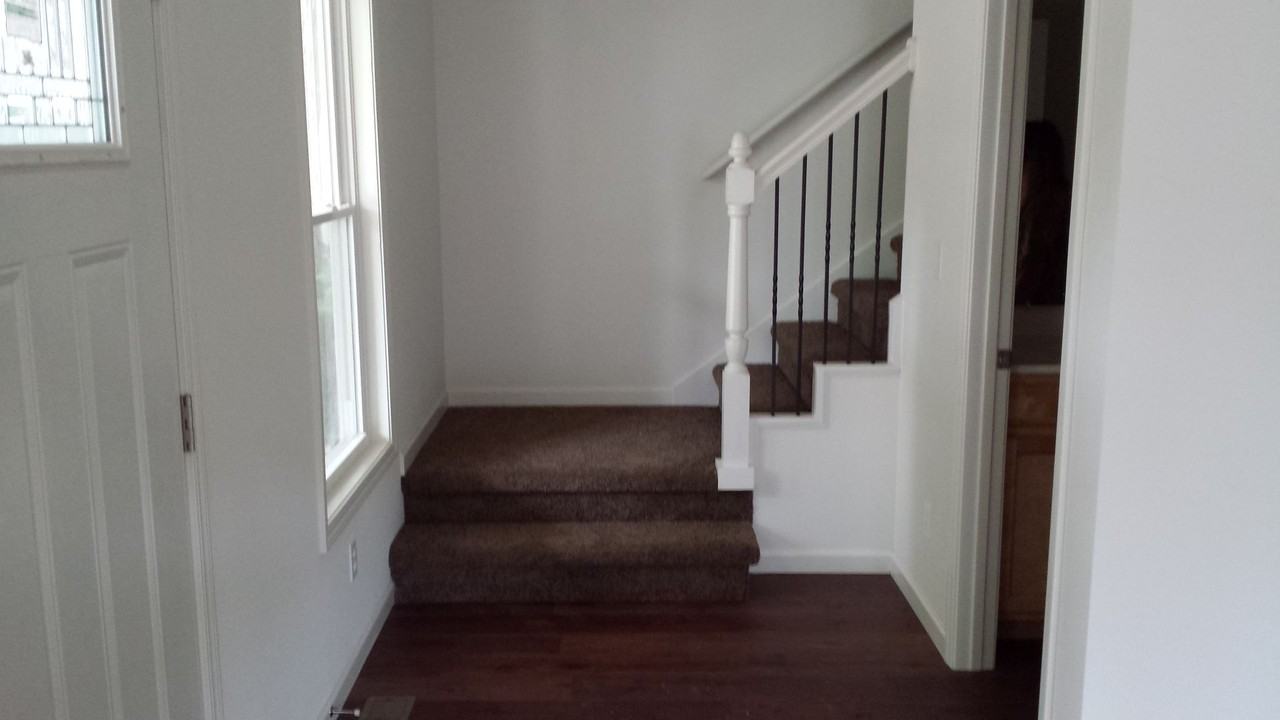 708 S Henderson St - Photo 3 of 12