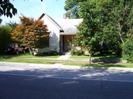 featured image of 720 S Washington St
