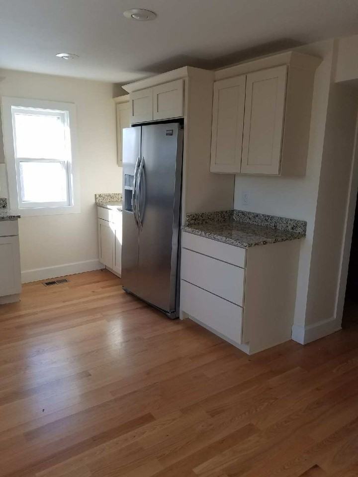907 S Sheridan Dr - Photo 4 of 16