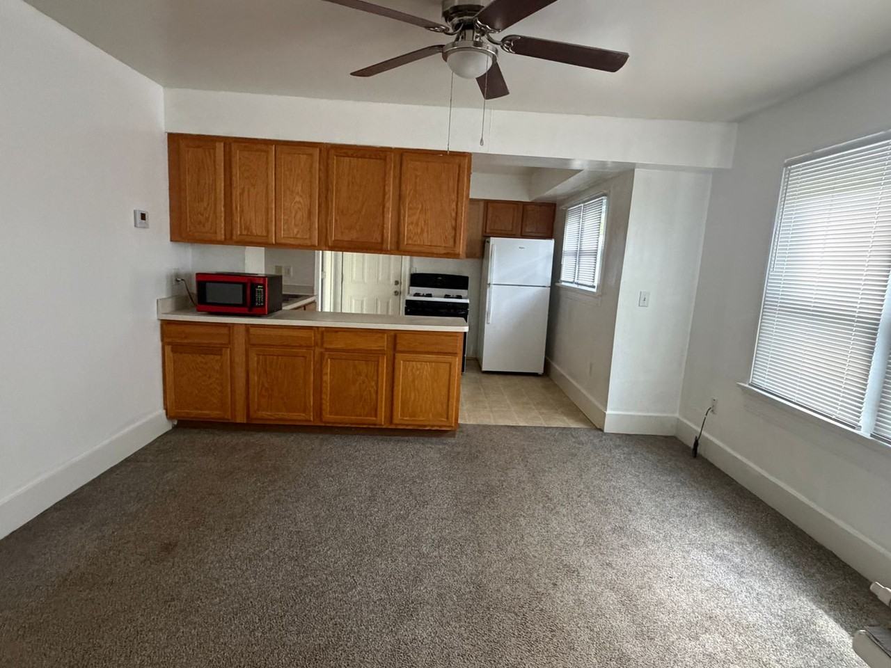 216 Fernwood Ave - Photo 3 of 26