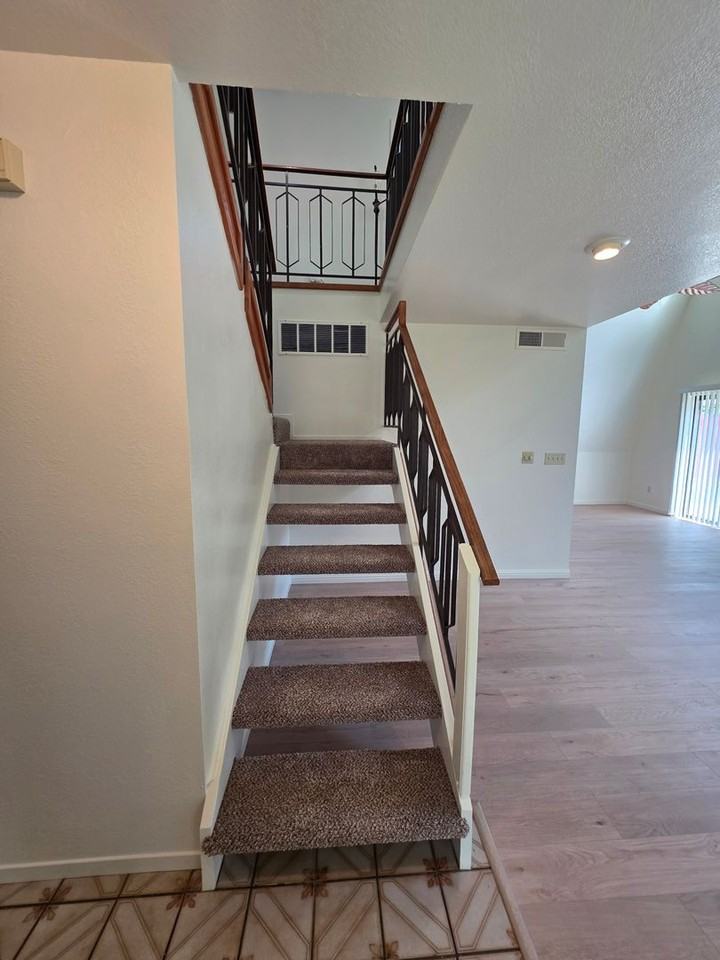 2816 S Court St - Photo 7 of 16