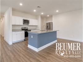 featured image of 7640 Piper Cir