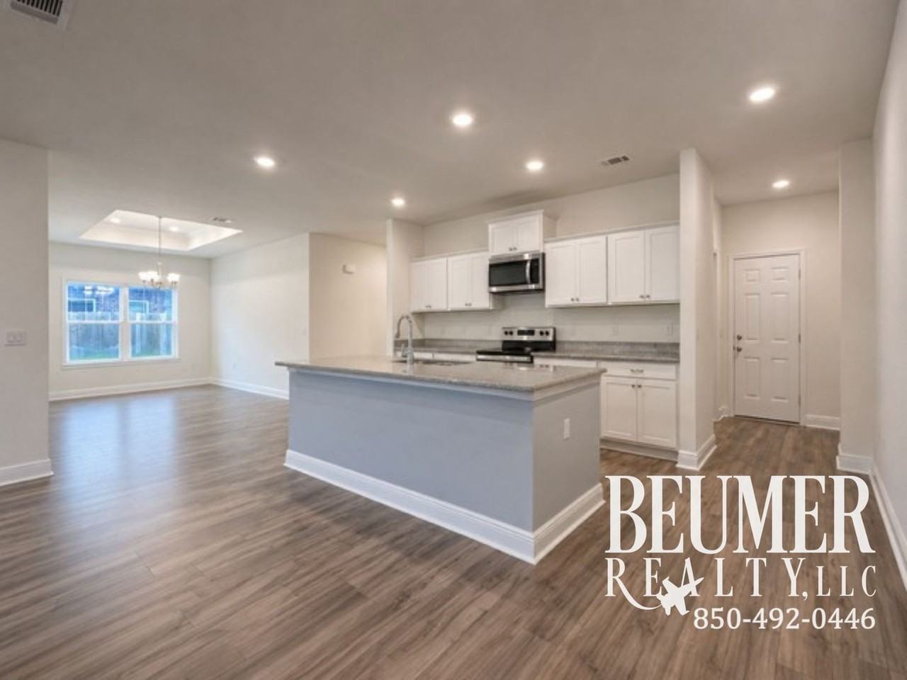 7640 Piper Cir - Photo 3 of 22