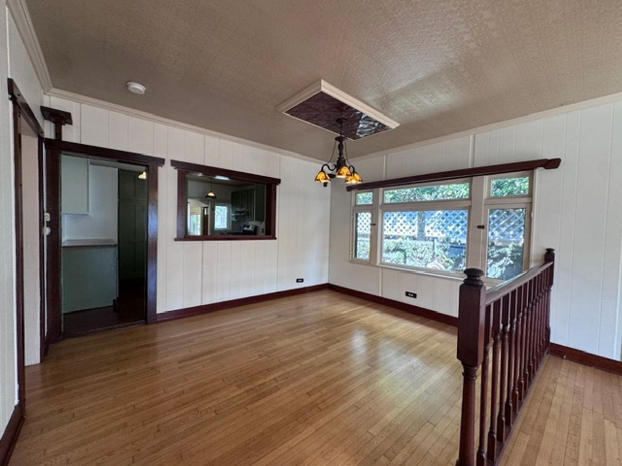 281 Obispo Ave - Photo 5 of 17