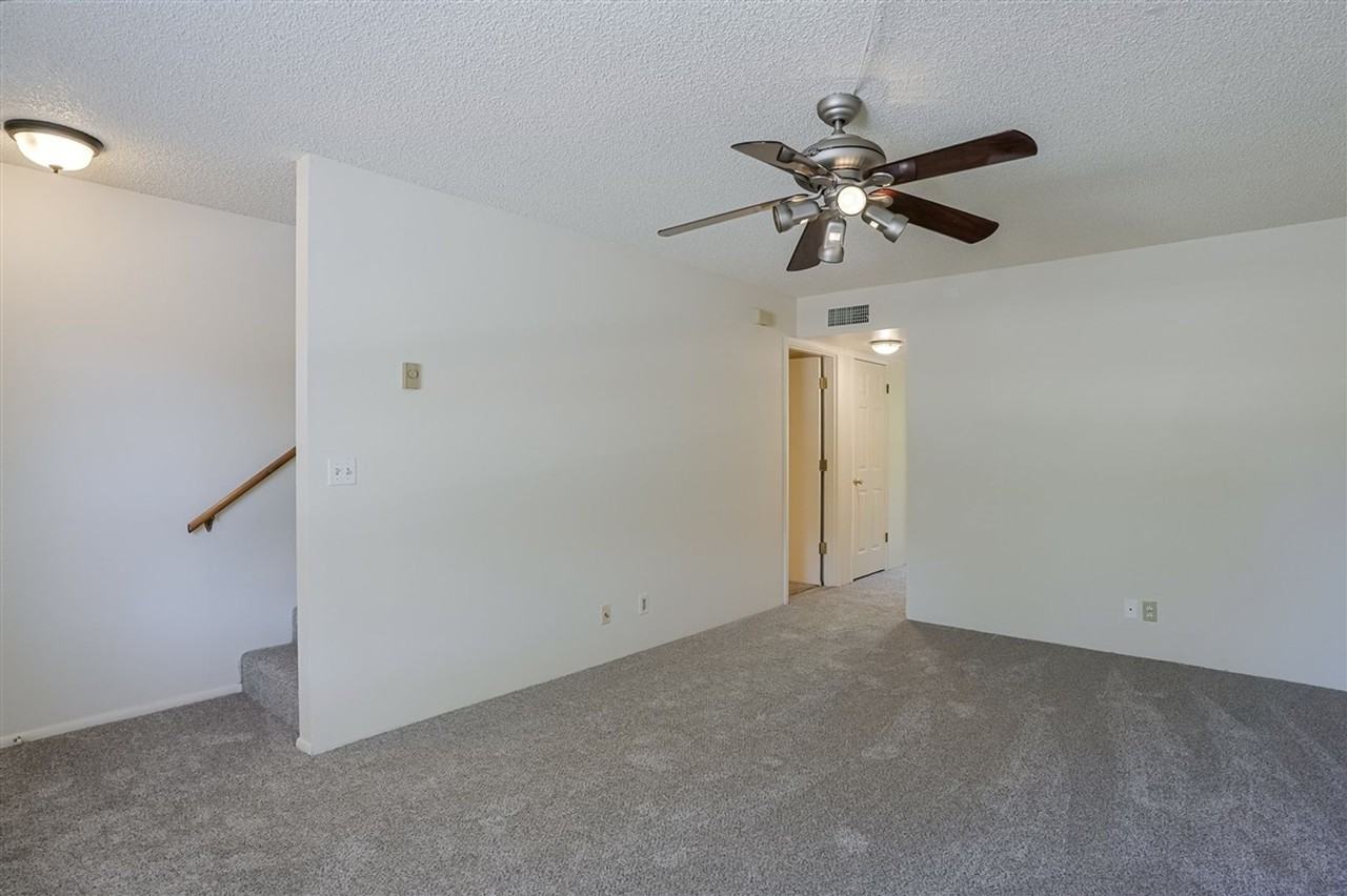 1616 Canada Cres - Photo 5 of 32