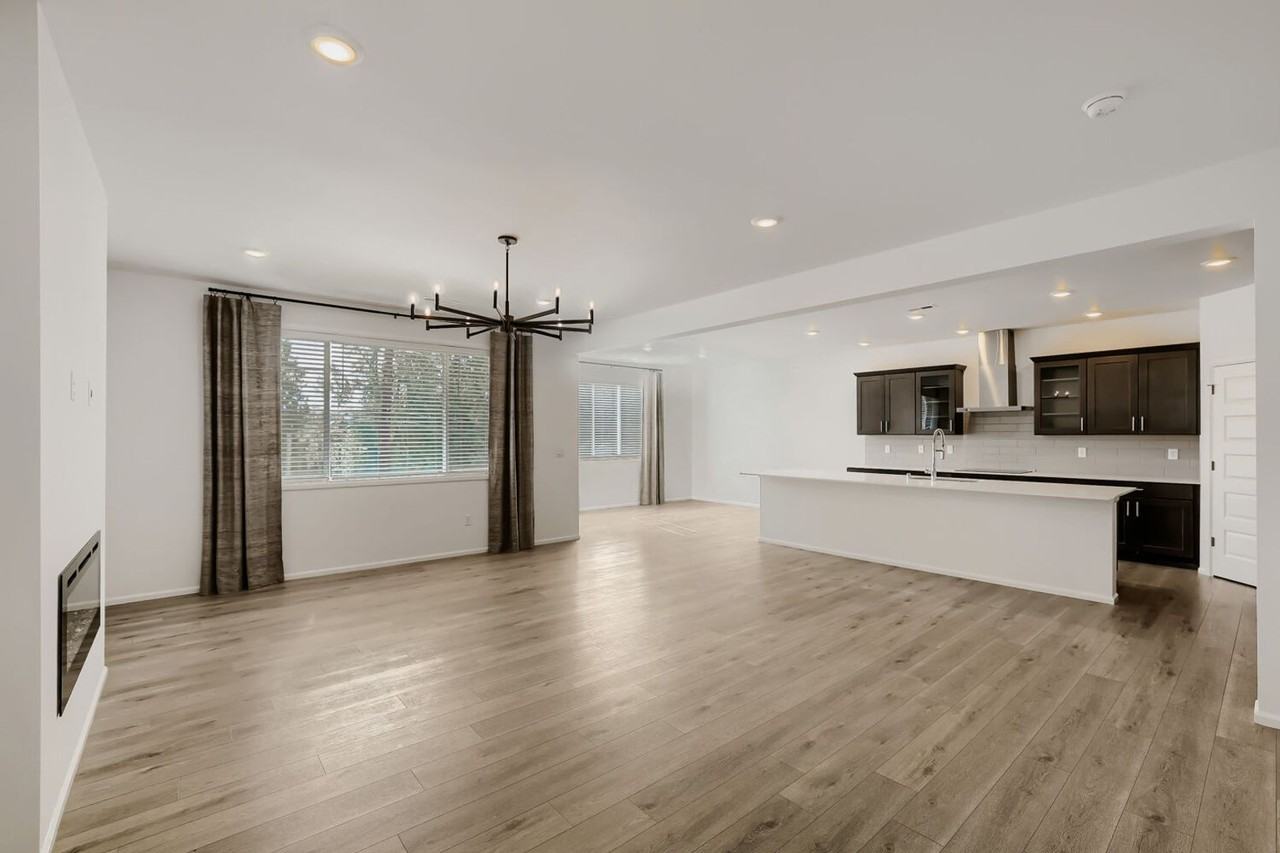 13713 201st Ave Se - Photo 5 of 17