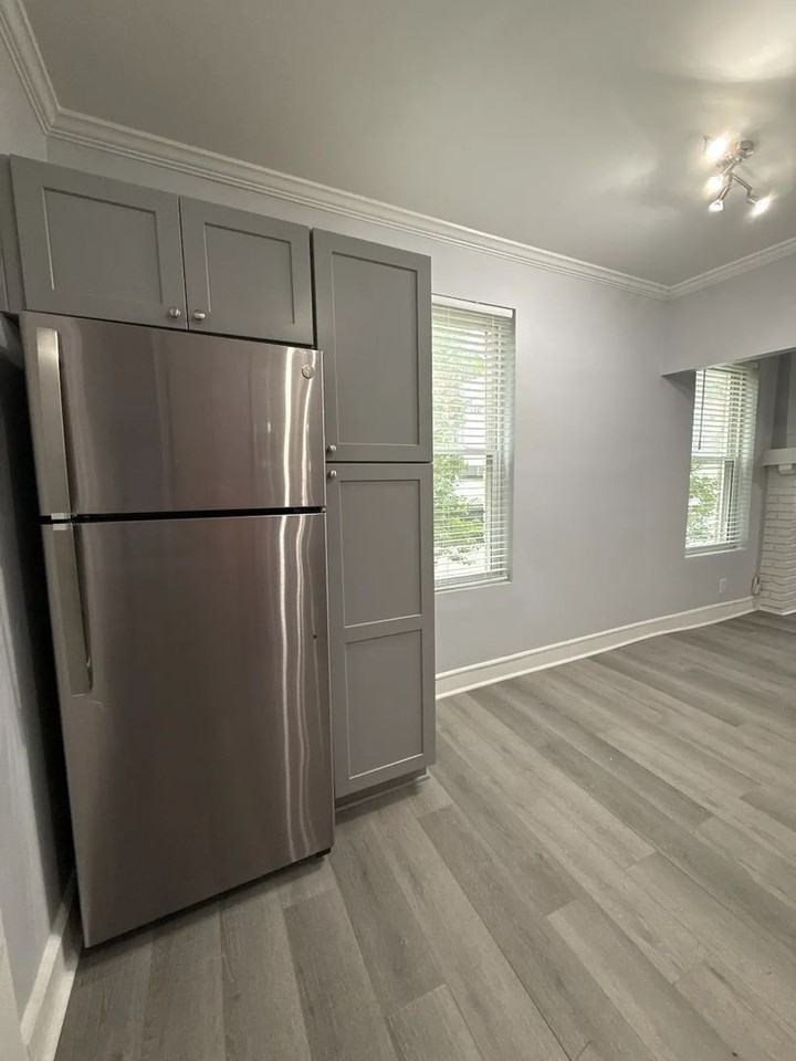 520 Boulevard NE - Photo 7 of 36
