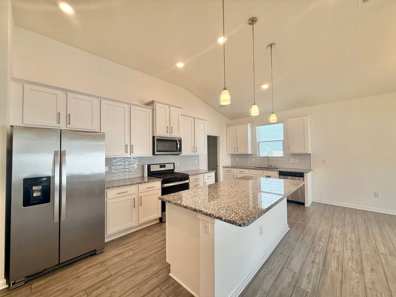1009 Ringhill Bluff Dr - Photo 3 of 22