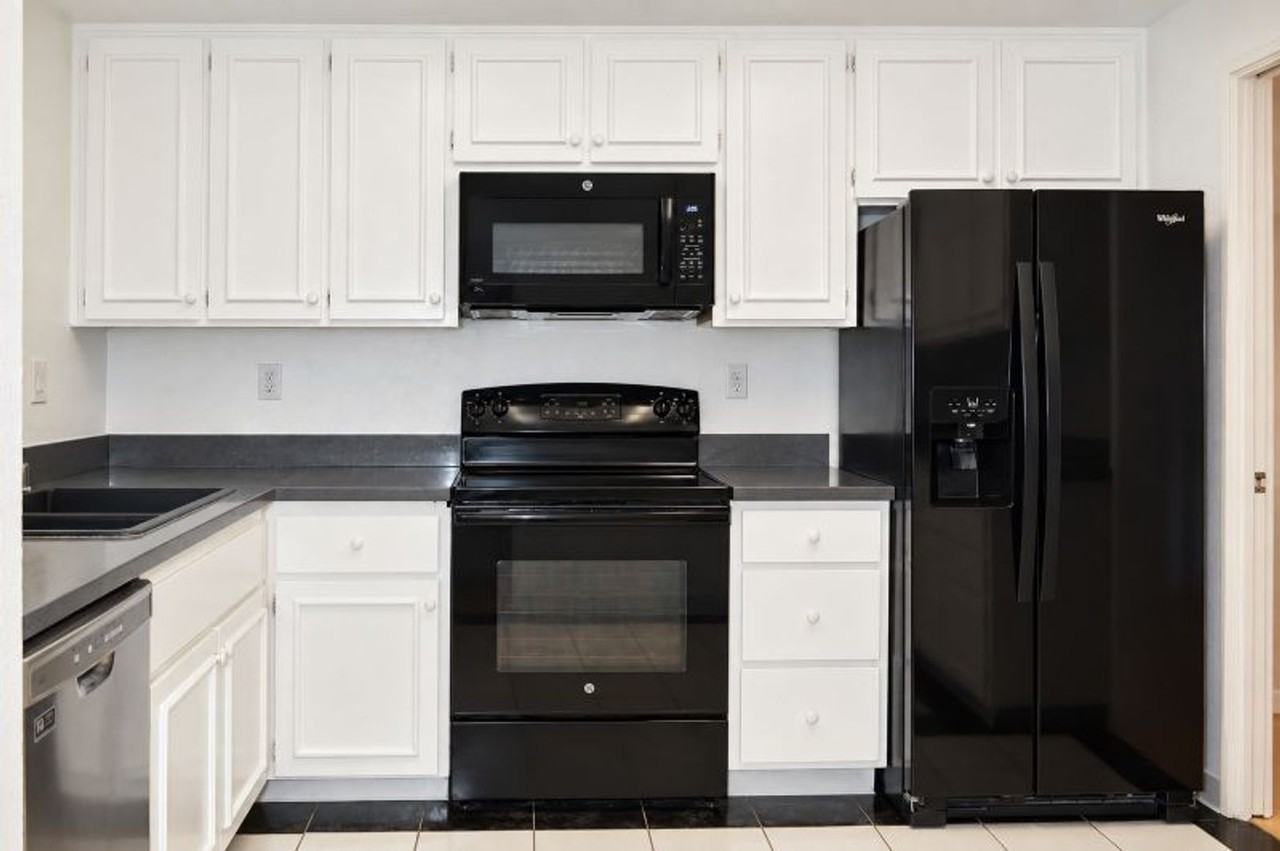 25 Salvatore Dr - Photo 4 of 17