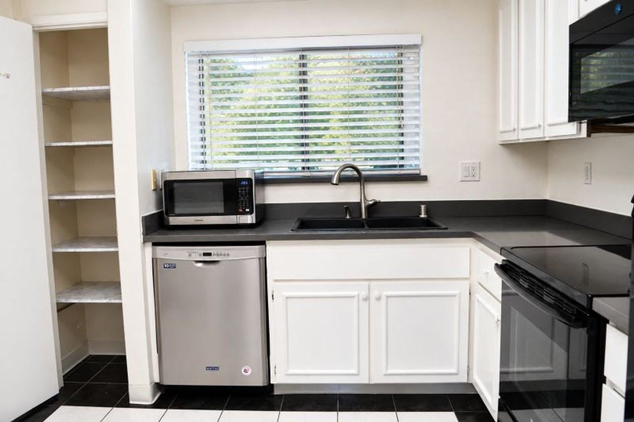 25 Salvatore Dr - Photo 5 of 17
