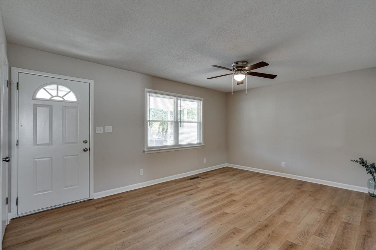 1839 S Prairie Cir - Photo 2 of 31