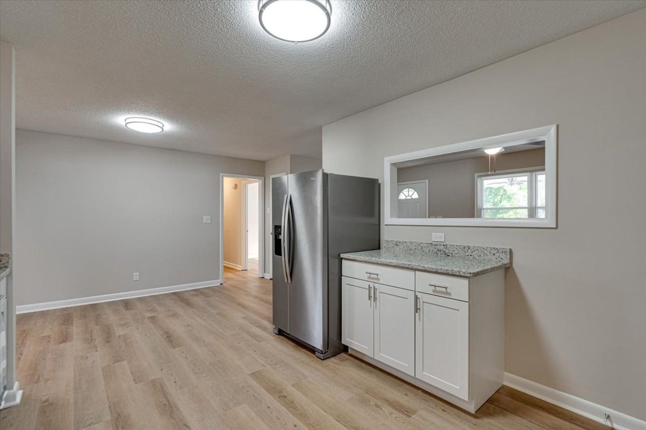 1839 S Prairie Cir - Photo 7 of 31