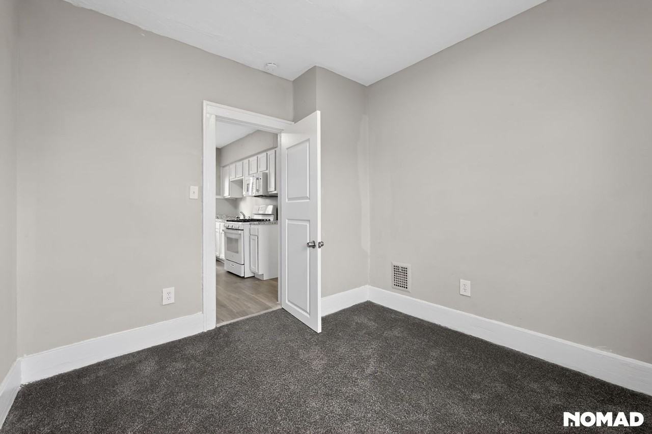 3036 Gray St - Photo 4 of 27