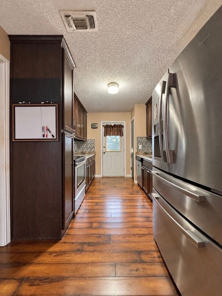184 Stoneham St - Photo 3 of 3