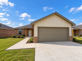 featured image of 1627 Highland Loop