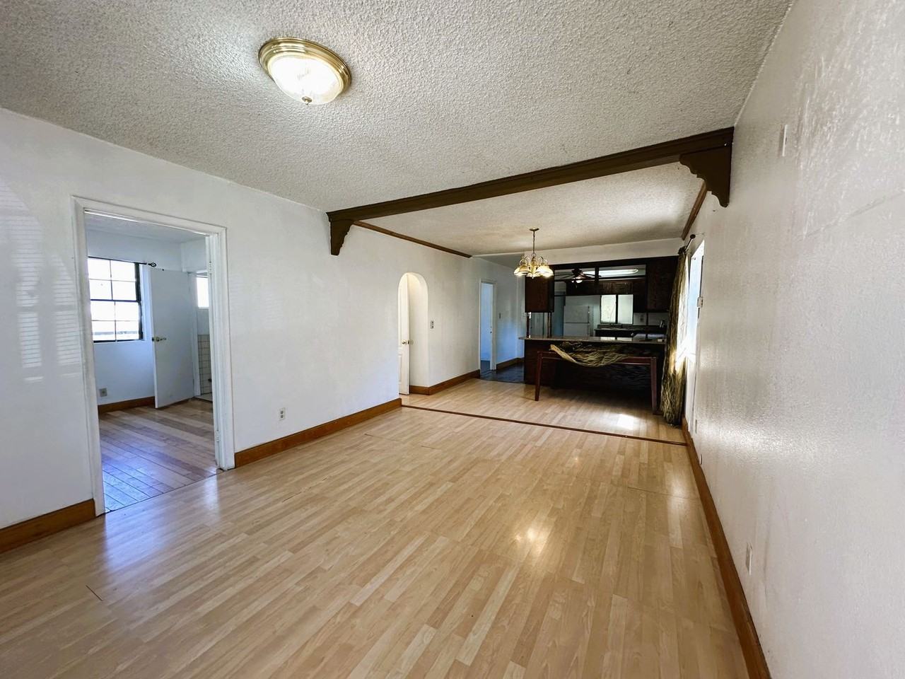3221 44th St - Photo 3 of 15