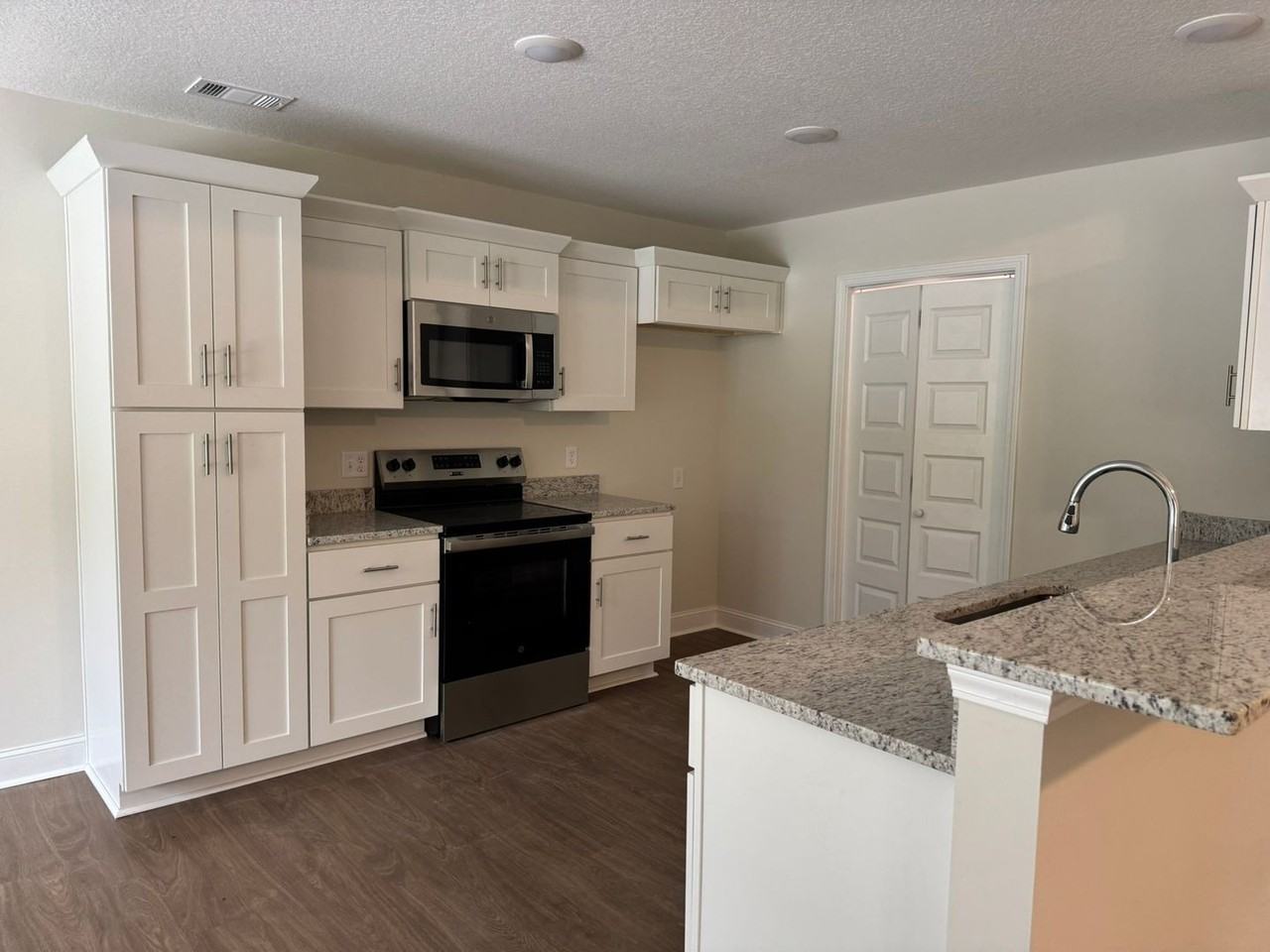 119 Beasley Rd - Photo 6 of 18