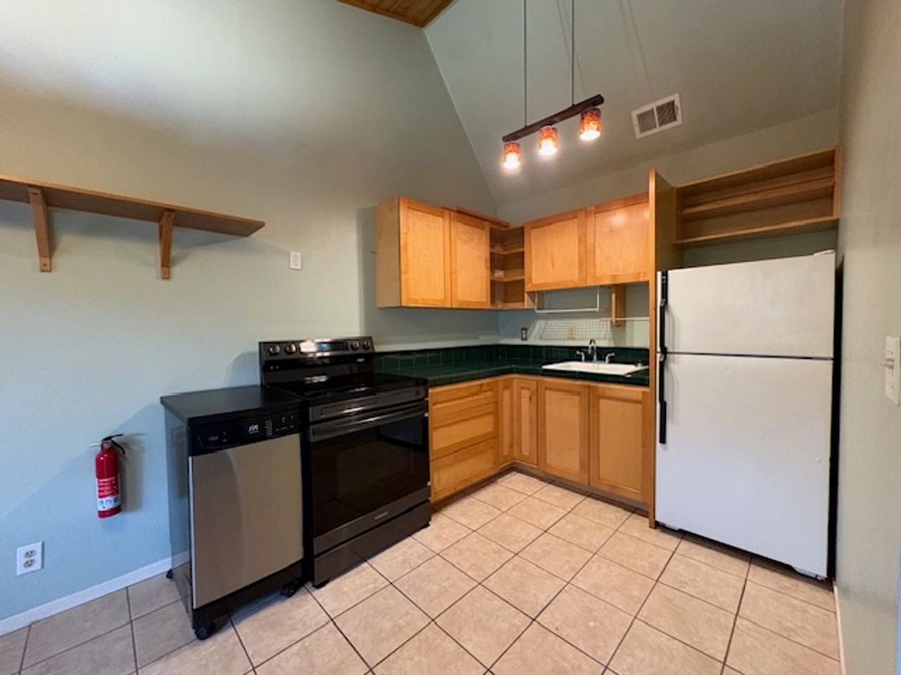 1080 8th St #14 - Photo 7 of 17