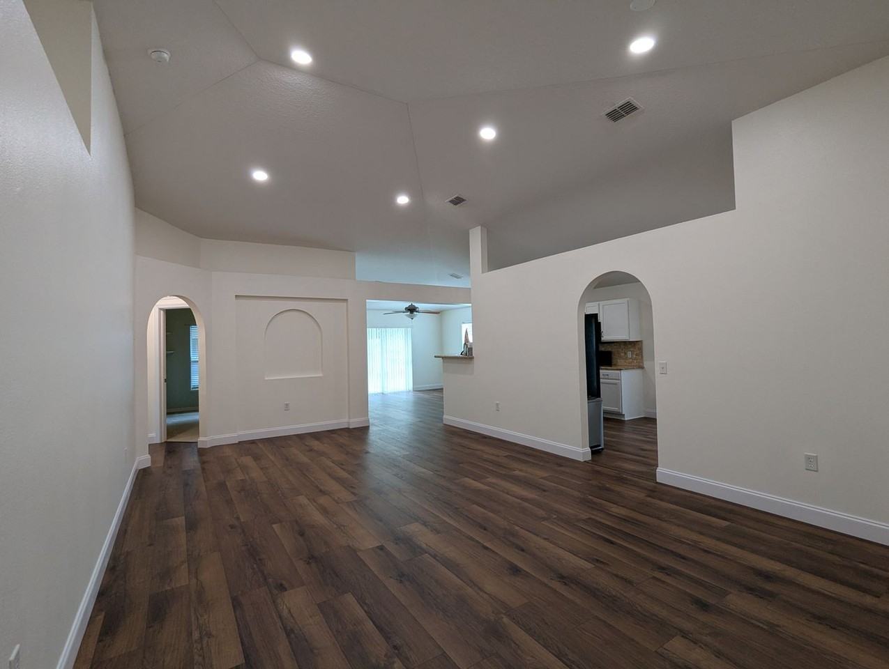14237 Nw 159th Pl - Photo 5 of 50