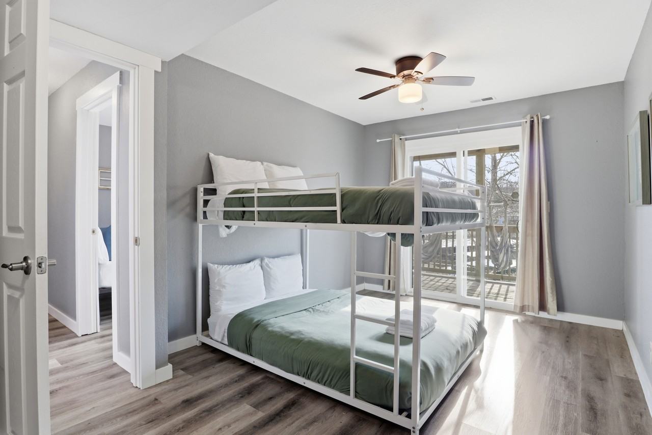 279 Spring Rd #1 - Photo 5 of 10