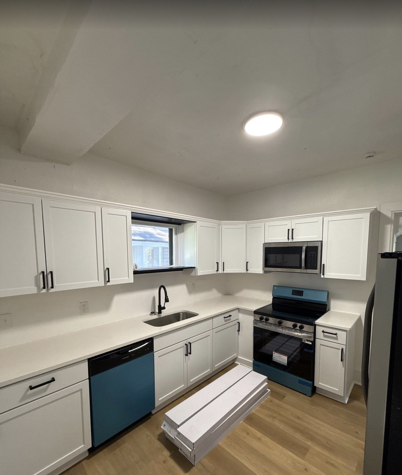 928 E Stewart St #1 - Photo 4 of 32