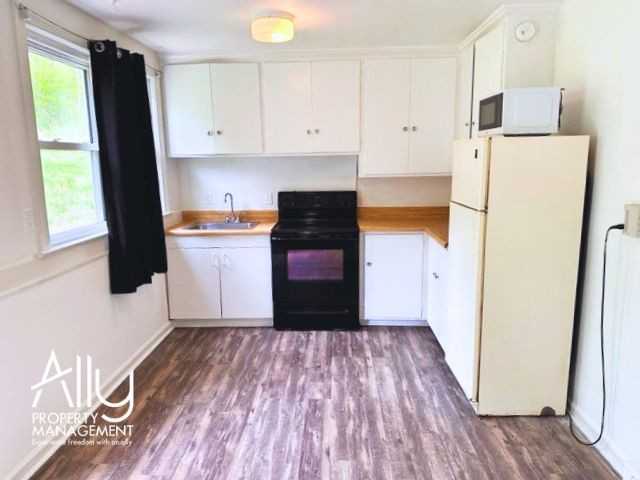 648 Ivy Hill Lane, #8 - Photo 2 of 10