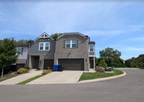 featured image of 861 Longleaf Ln #1