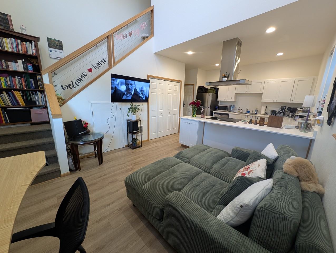 565 Nw 3rd St #1 - Photo 5 of 11