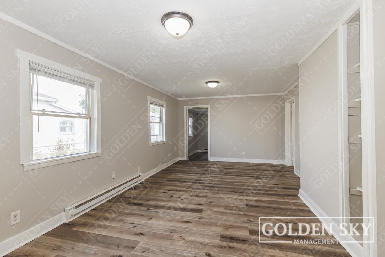 1205 E Memorial Dr #NA - Photo 5 of 10