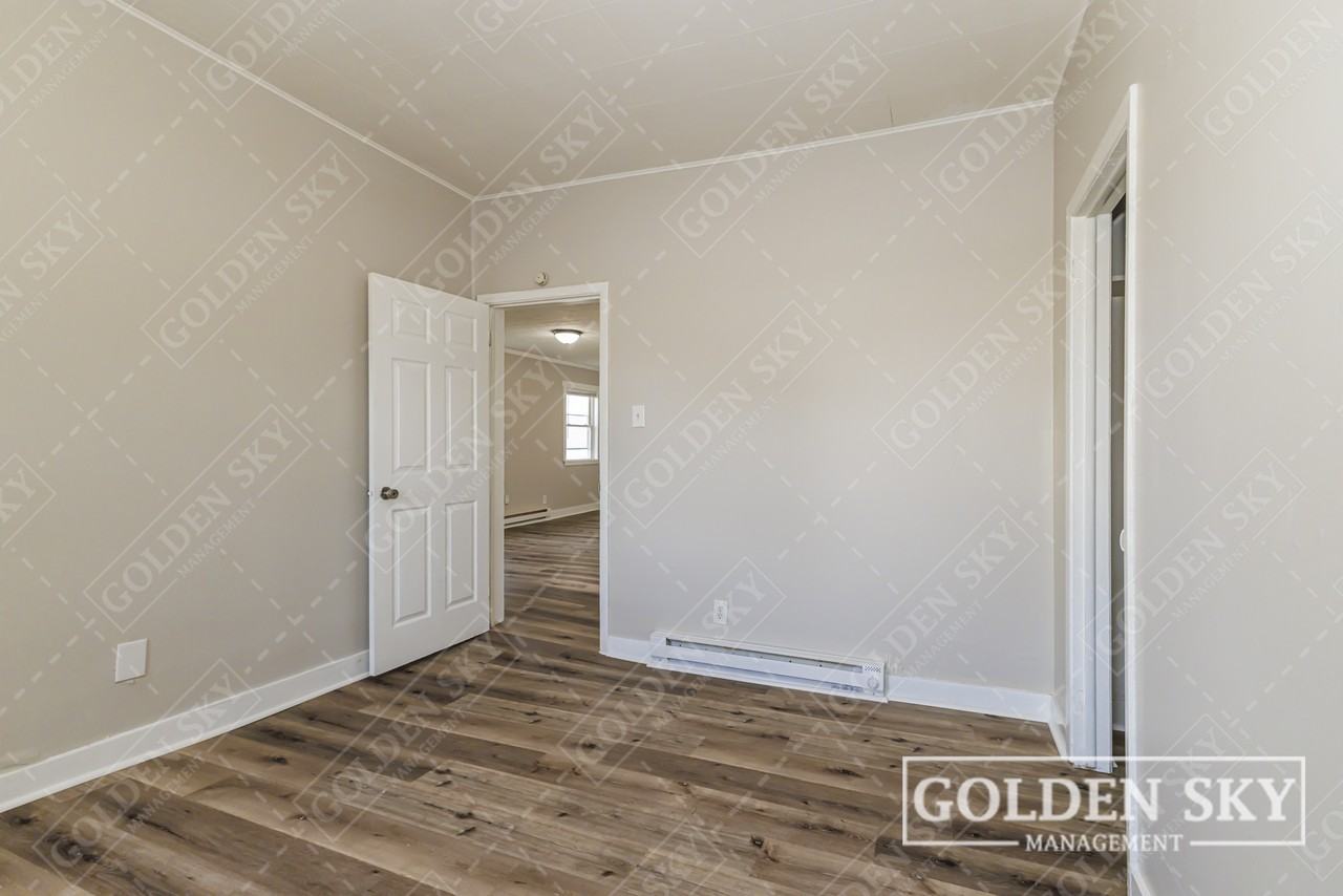 1205 E Memorial Dr #NA - Photo 7 of 10